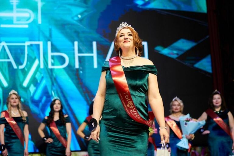 Многодетная жительница Кургана стала королевой красоты