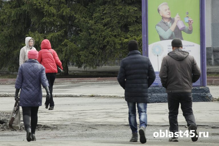 Эксперты назвали главные оттенки обуви этой осенью